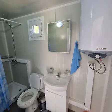 Casa de Férias рафи в атлиман - гр. *